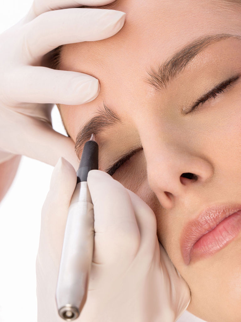 Is permanent eyebrow makeup painful?